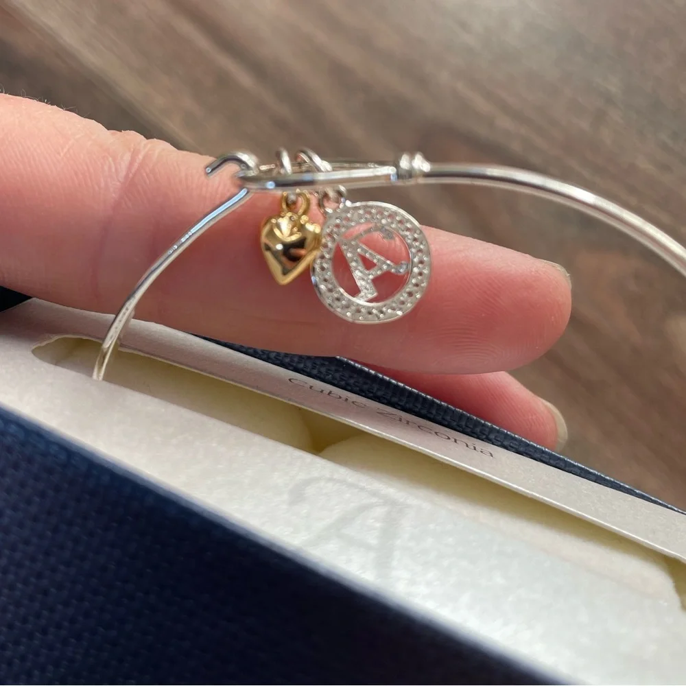 Initial A bracelet - Picture 3 of 9